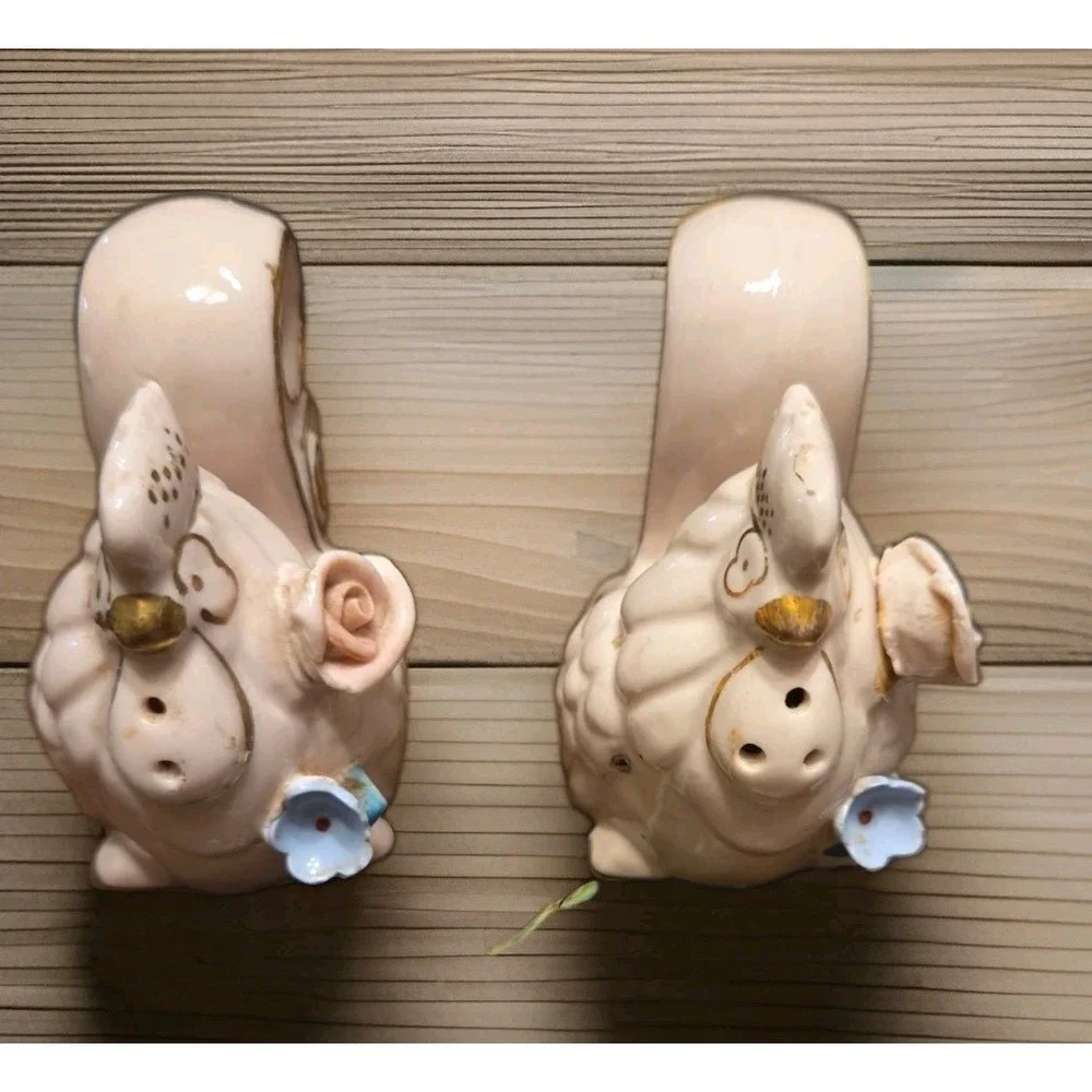 2 Pink VTG‎ Chicken Ceramic Salt & Pepper Shakers With Flowers And Gold Trim